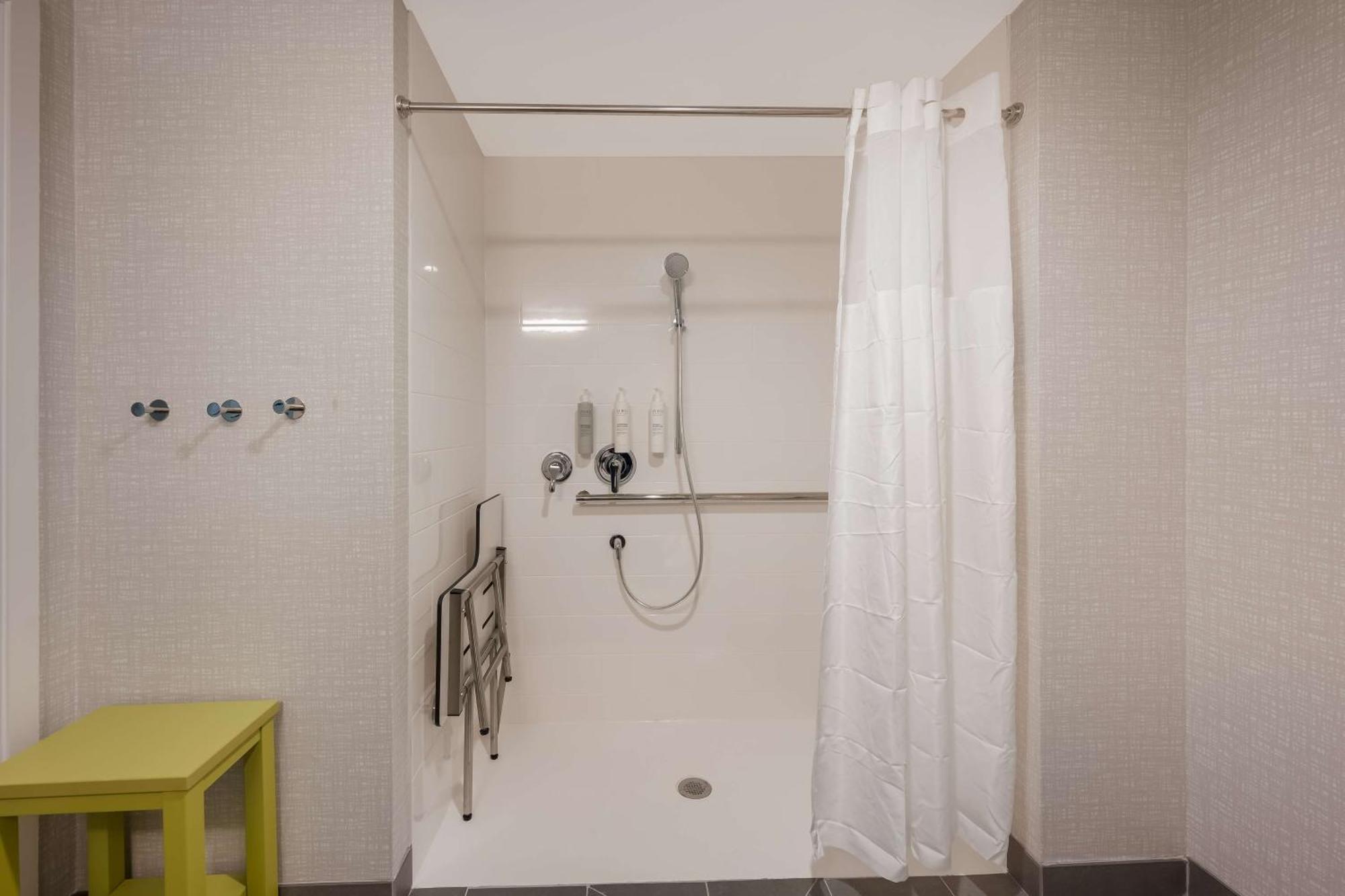 Hampton Inn By Hilton Detroit Southfield Dış mekan fotoğraf